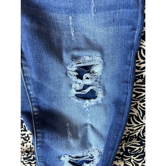 Judy Blue Jeans Wm's 5/27 Blue Denim Skinny Fit Distressed/Destructed Finish - Picture 12 of 12